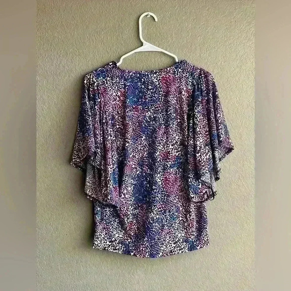 DKNY Blouse Womens Small Blue Purple Flutter Sleeve Pullover Stretch - Picture 4 of 7